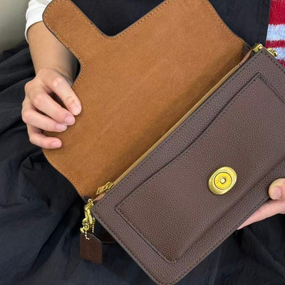 Women'S Stylish Shoulder Bag, Lightweight Crossbody Bag with Adjustable Shoulder Strap and Metal Buckle