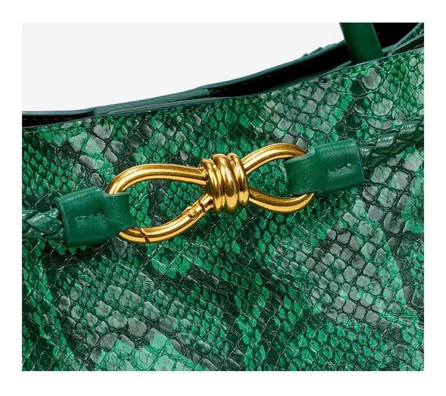 Snake-Print Tote Bag – Large Capacity Women’S Handbag with Butterfly Metal Clasp, Shoulder & Crossbody, Unique Designer Style